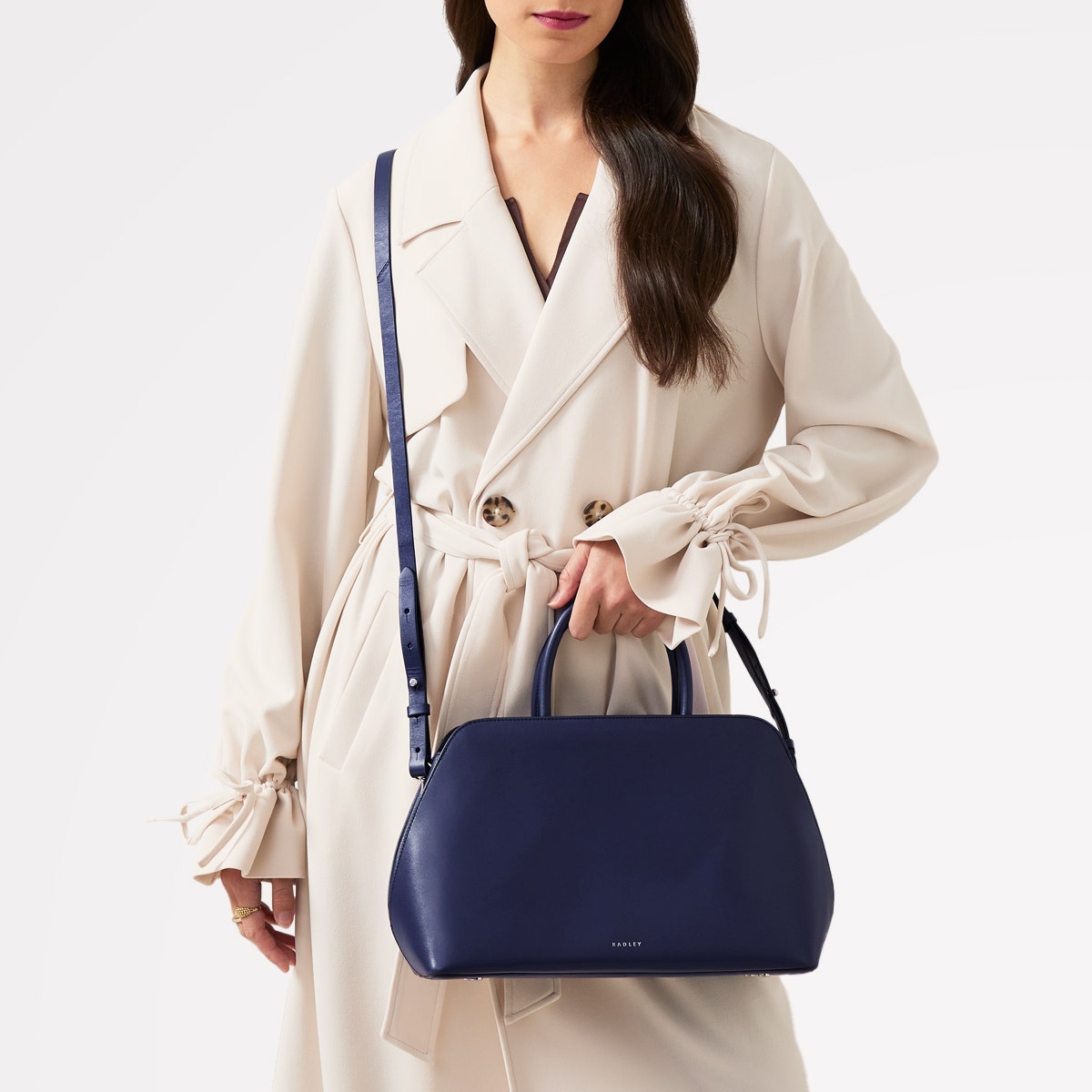 Liverpool Street Leather Medium Ziptop Grab Bag in Evenfall - 110282