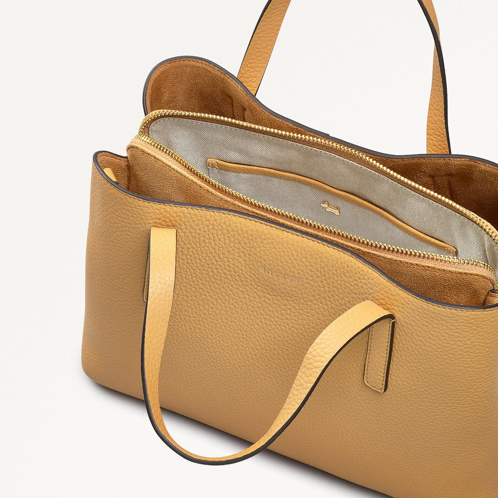 Dukes Place Leather Medium Ziptop Grab Bag in Pecan - 111382