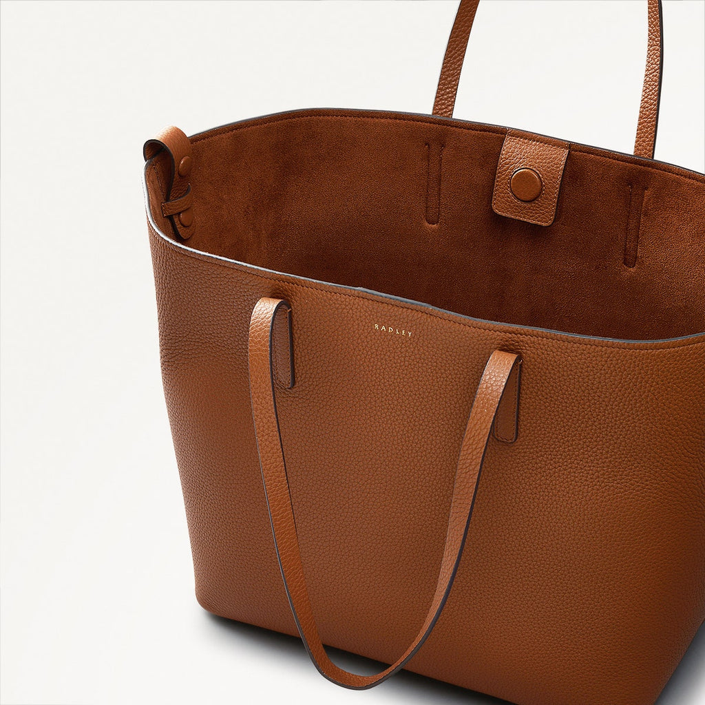 Dukes Place Large Open Top Tote Saddle - 111385