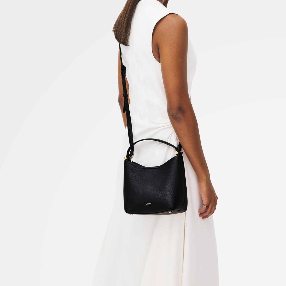 Bathurst Mews Leather Small Open Top Grab Bag in Black - 111394