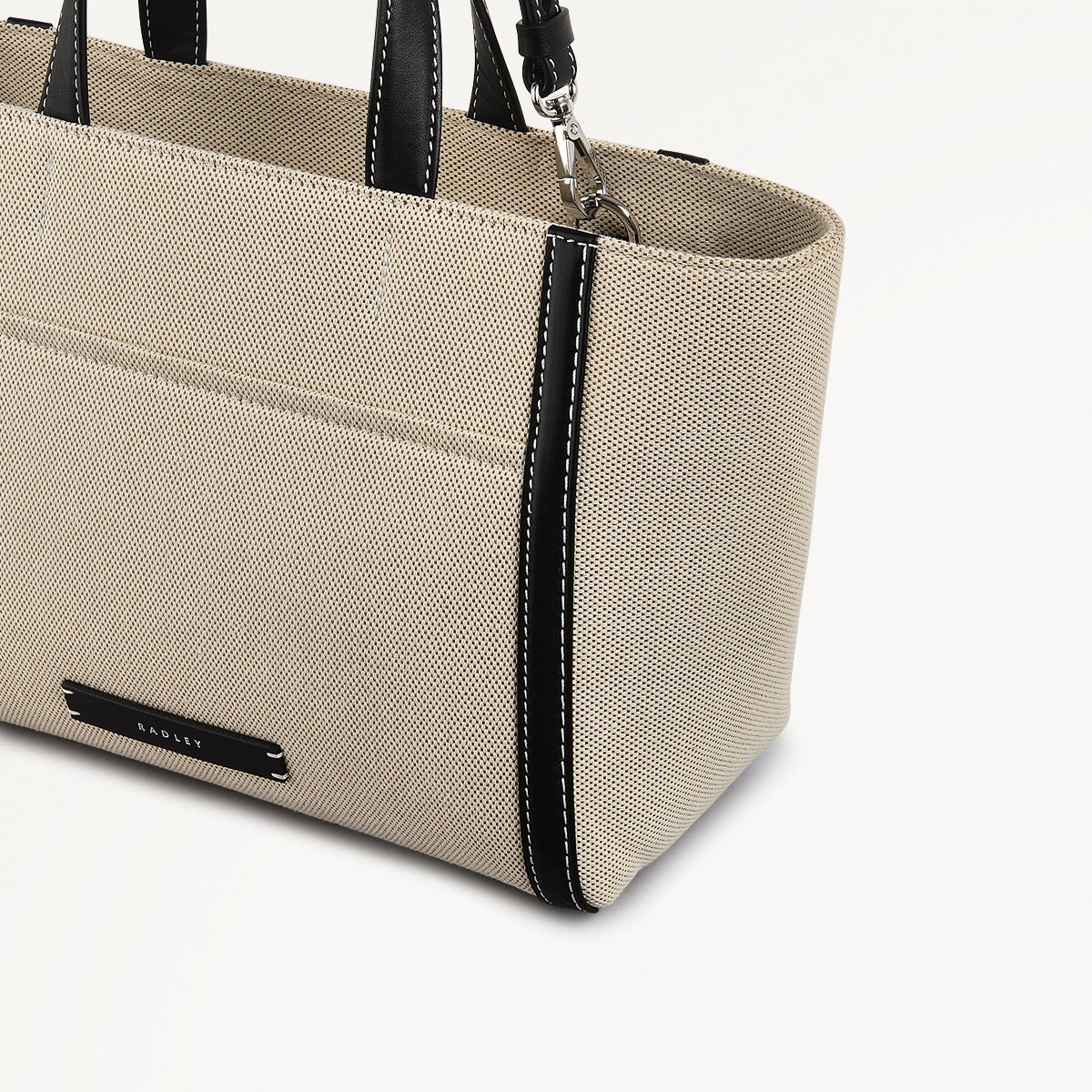 Oak Street Leather Medium Ziptop Grab Bag in Natural - 111400