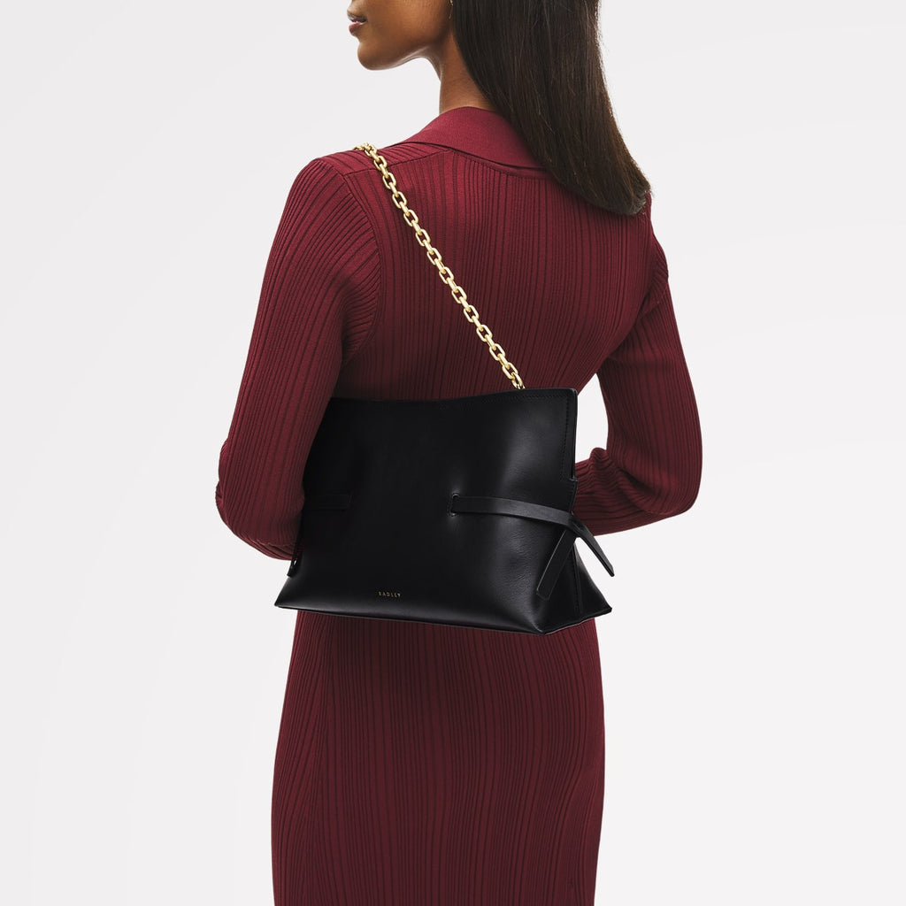 Fleet Street Leather Medium Open Top Clutch Bag in Black - 111437