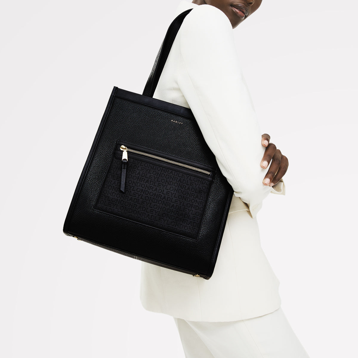 Alba Place - Logo Medium Ziptop Tote Black - 111936