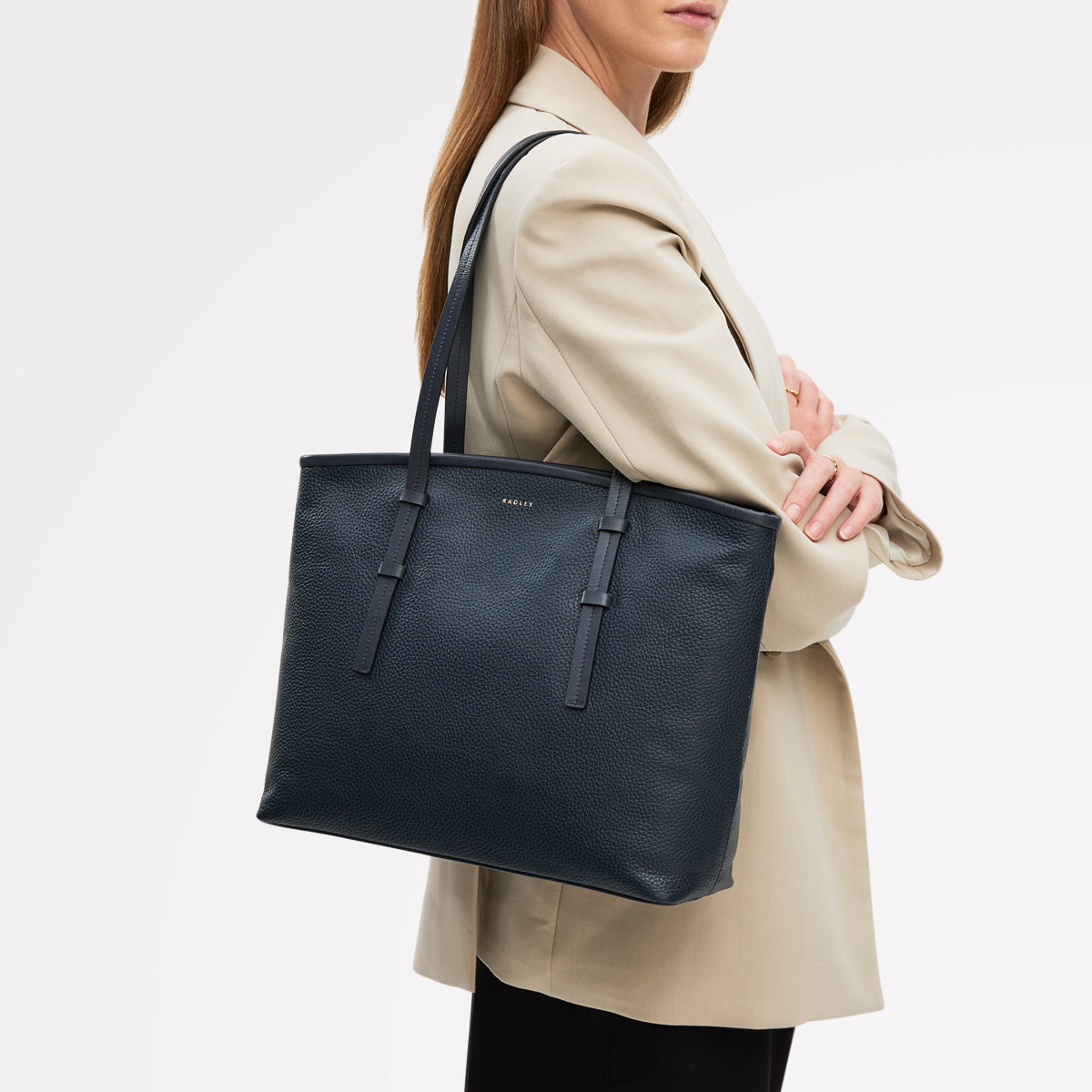 Bridgewater Leather Medium Ziptop Tote Bag in Ink - 111968