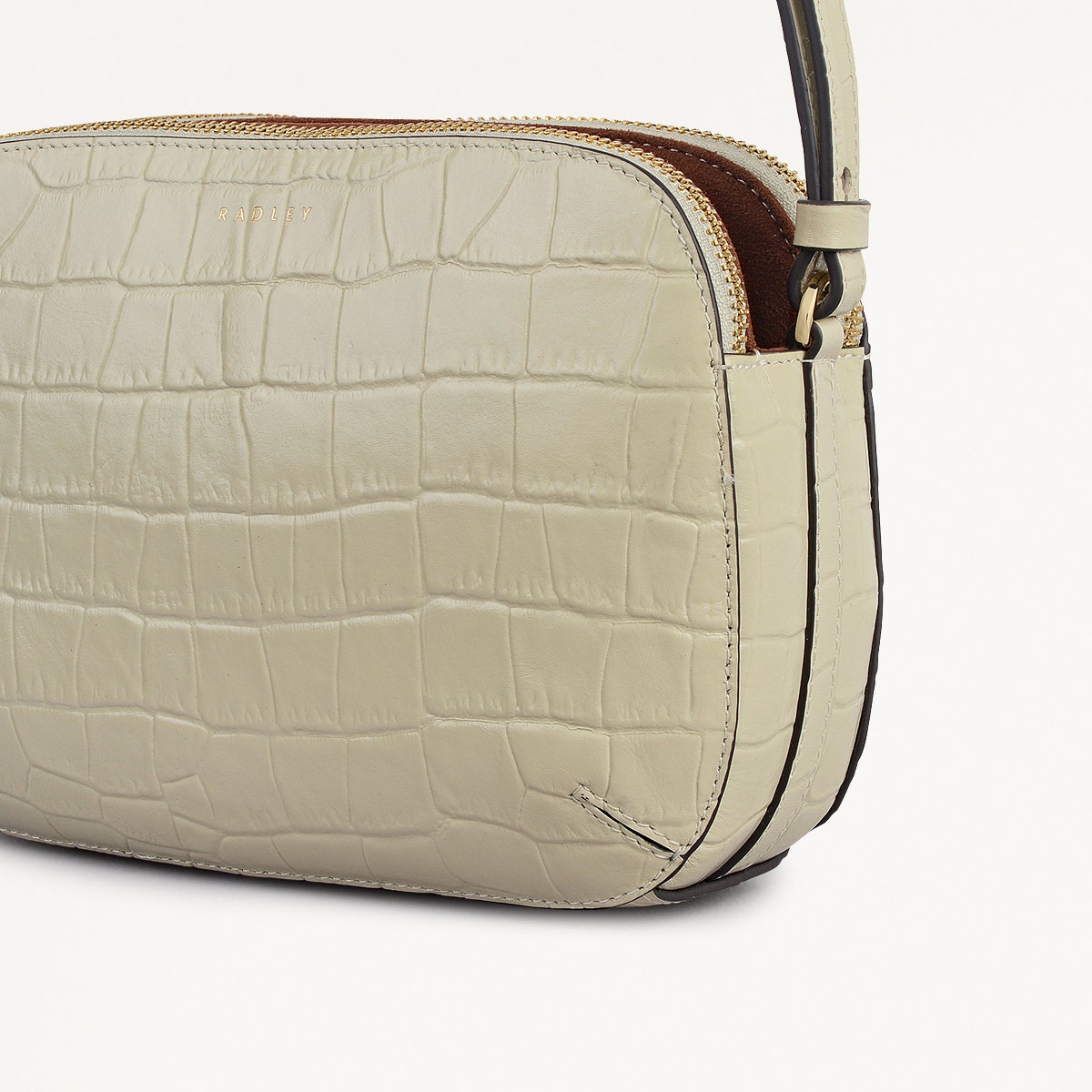 Dukes Place Leather Medium Ziptop Cross Body Bag in Snow - 112126