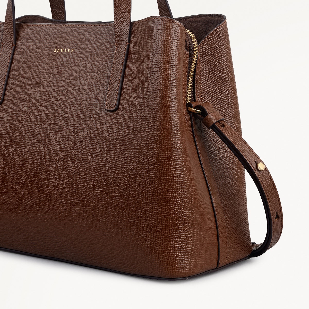 Dukes Place Leather Medium Ziptop Grab Bag in Chocolate - 112132