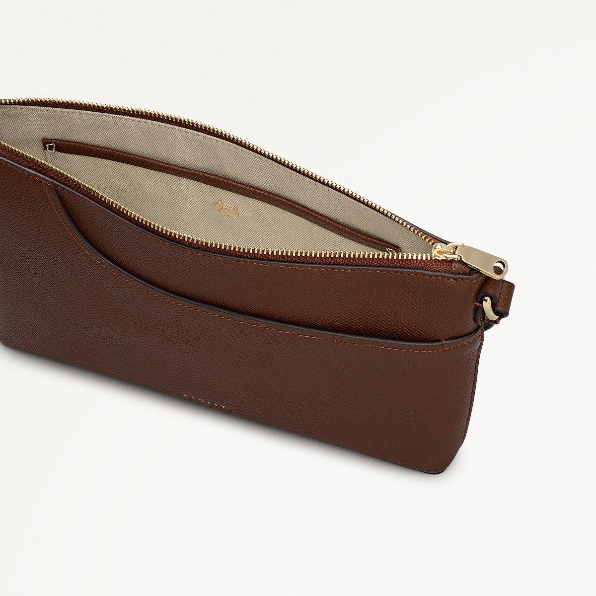 Pockets Leather Medium Ziptop Ew Cross Body Bag in Chocolate - 112141