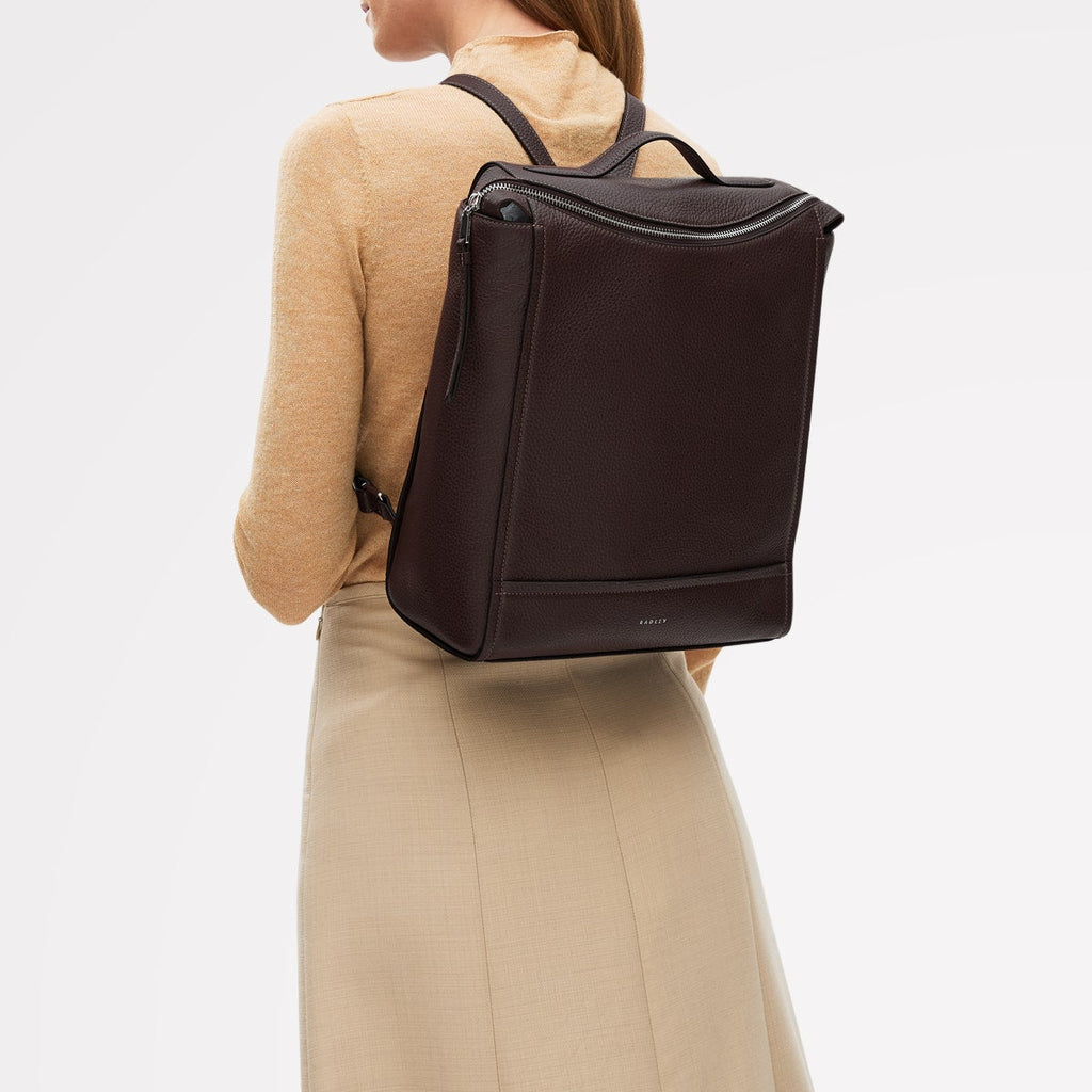 Oak Street Leather Medium Ziptop Backpack in Dark Oak - 112160