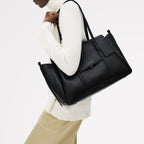 The Chancery Leather Large Flapover Shoulder Bag in Black - 112163
