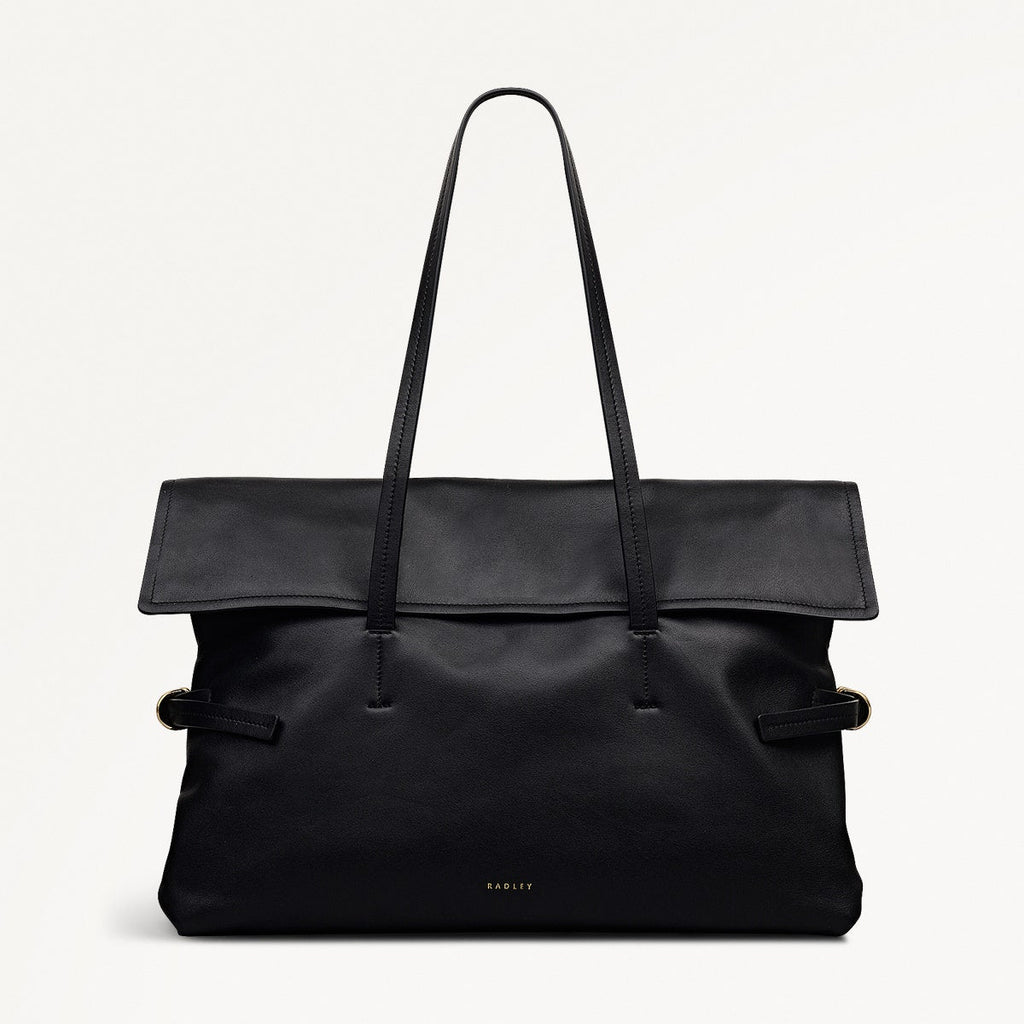 Fleet Street Medium Flapover Shoulder Bag in Black - 112187