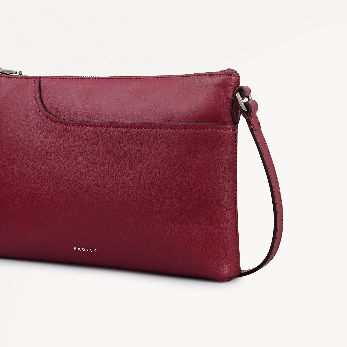 Pockets Leather Medium Ziptop Ew Cross Body Bag in Carmine - 112239