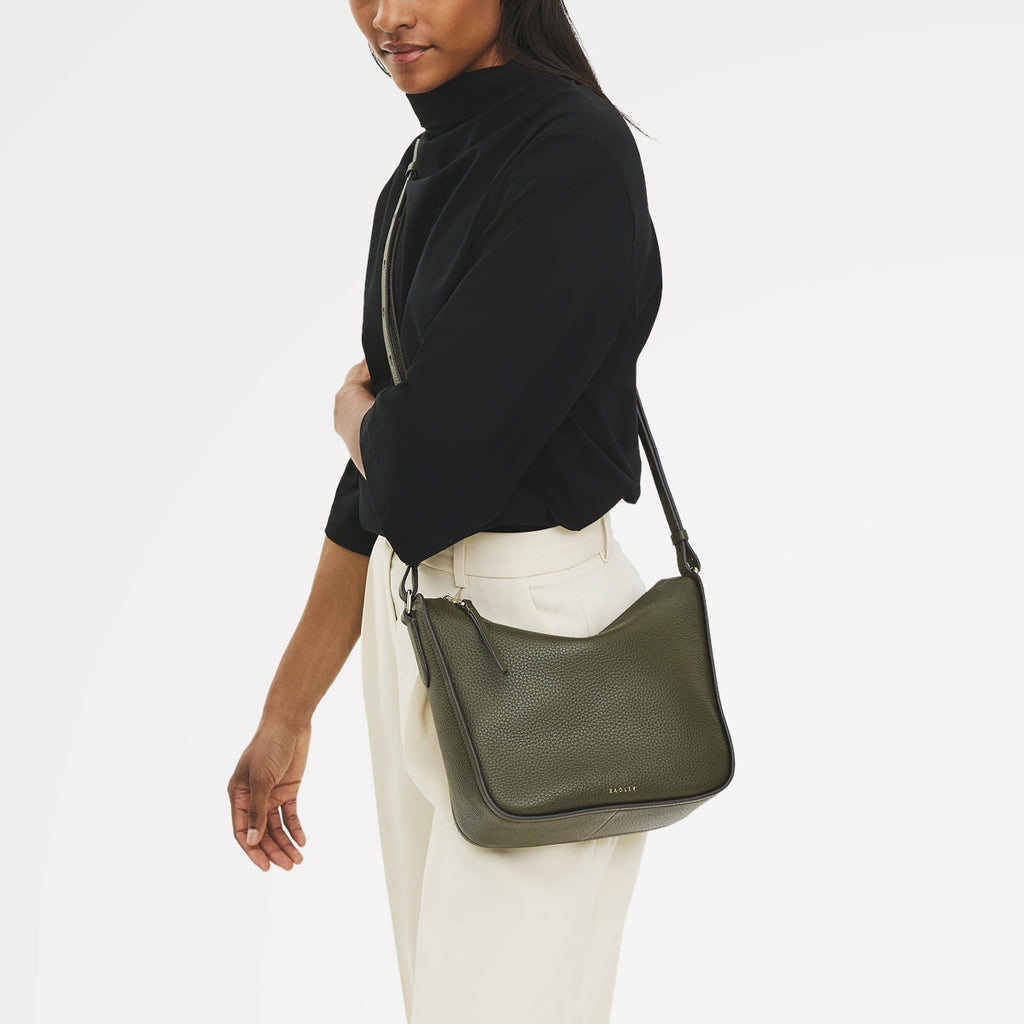 Oak Street Leather Medium Ziptop Cross Body Bag in Pine Needle - 112242