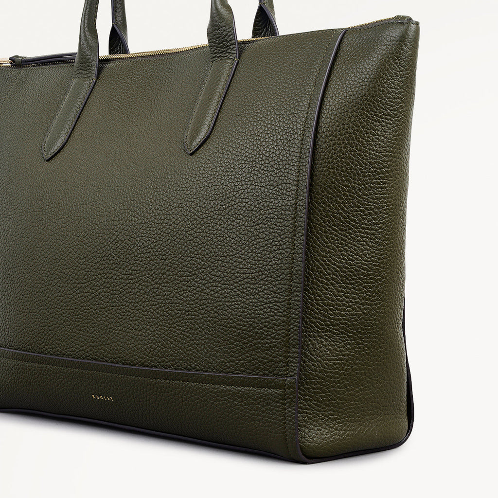 Oak Street Leather Medium Ziptop Tote Bag in Pine Needle - 112244