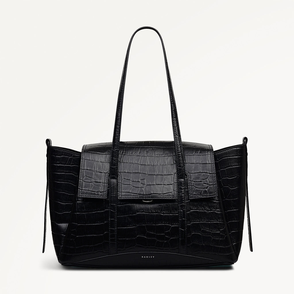 The Chancery Leather Medium Flapover Shoulder Bag in Black - 112256