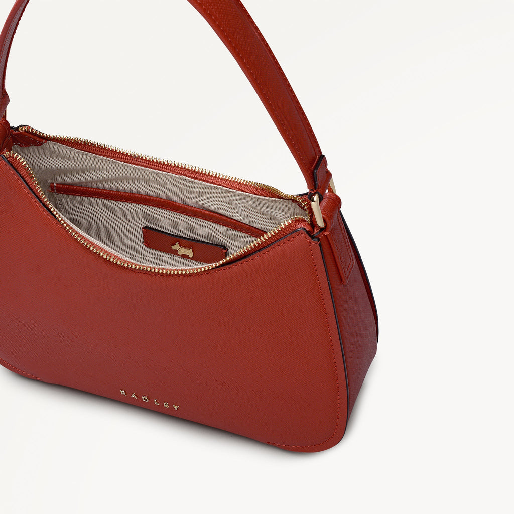 Crosby Alley Leather Medium Ziptop Shoulder & Slg Bag in Flame - 112639