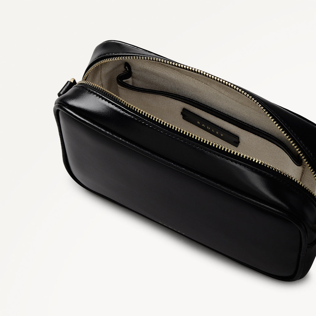 Hadley Lane Small Ziptop Cross Body Black - 112938