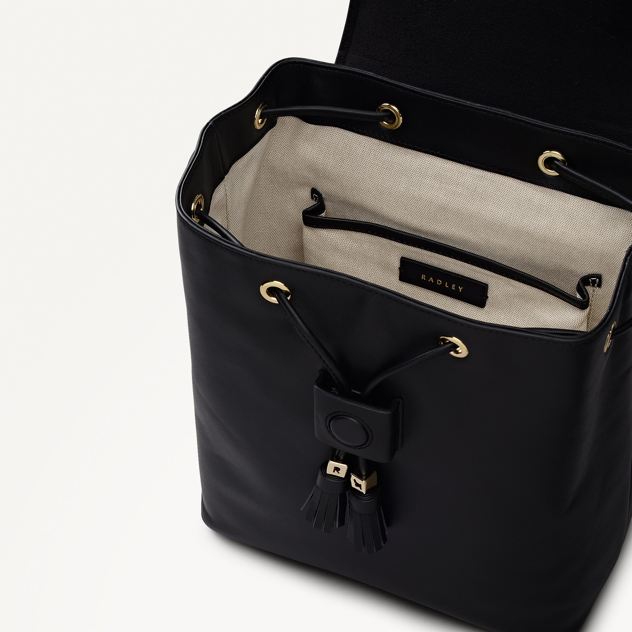 Noble Alley Small Flapover Backpack Black - 113007