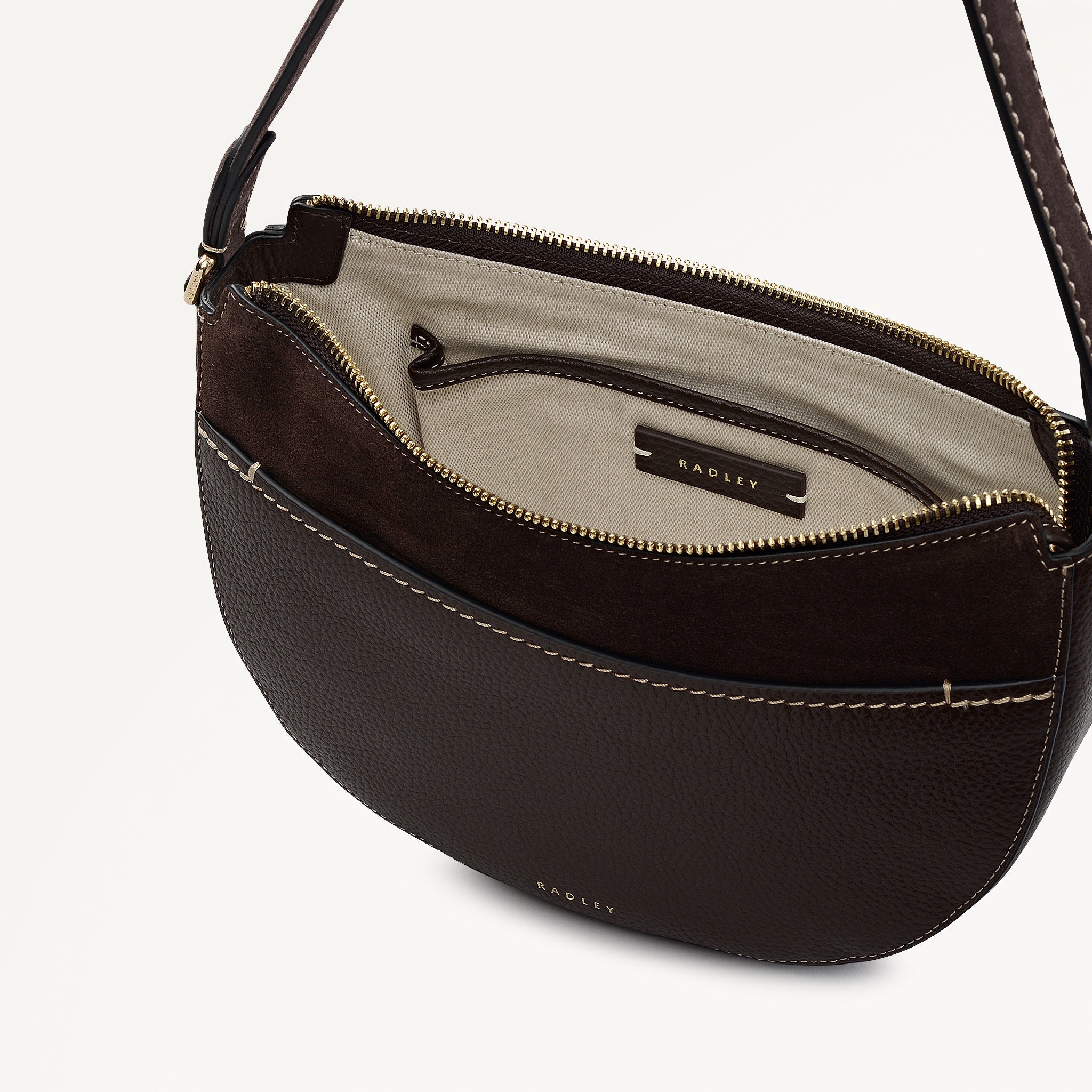 Portland Way Small Ziptop Shoulder Dark Oak - 113296