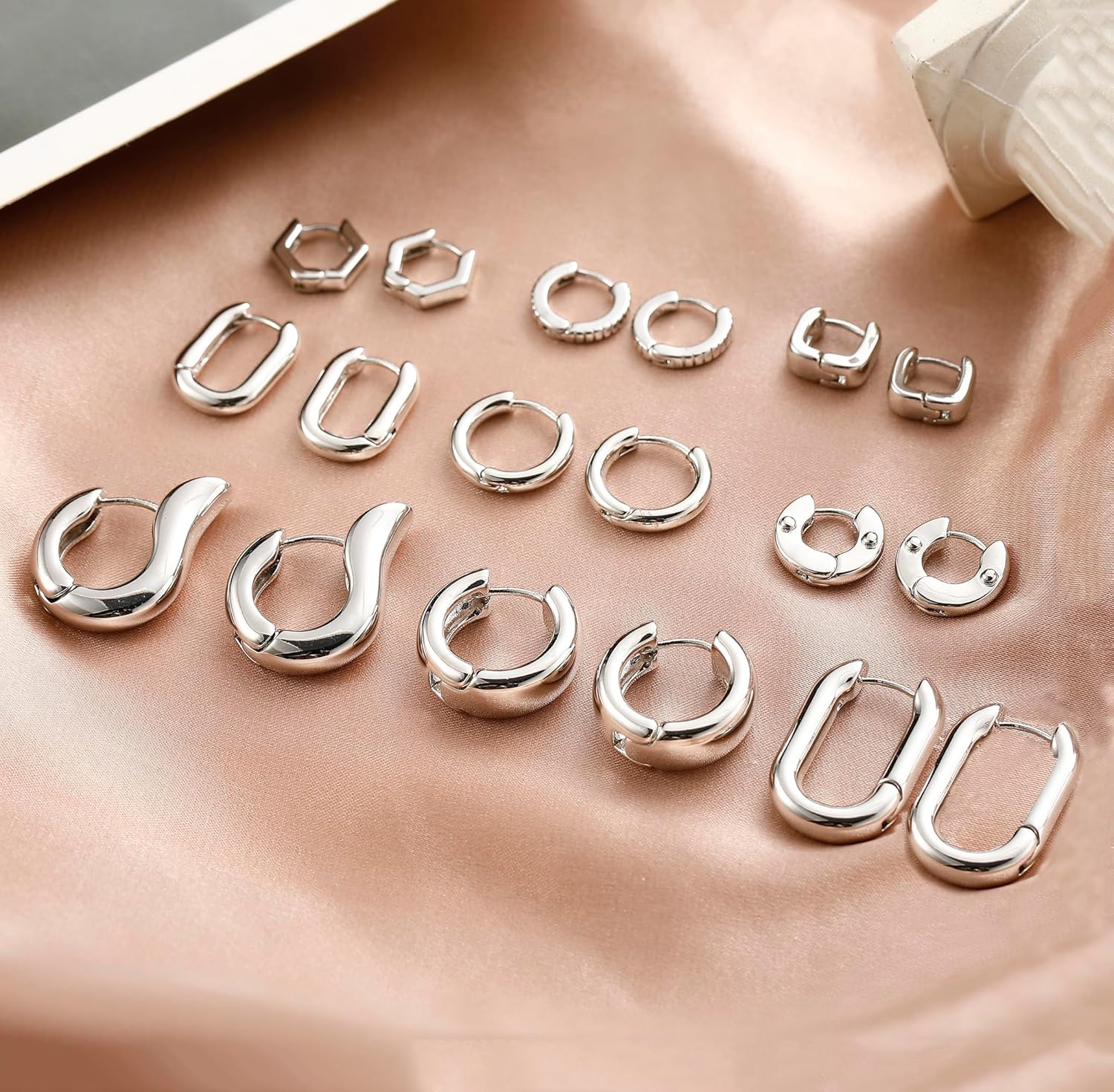 Gold Chunky Hoop Earrings Set for Women, 14K Gold Plated Twisted Huggie Hoop Earring Hypoallergenic, Thick Open Hoops Set Lightweight