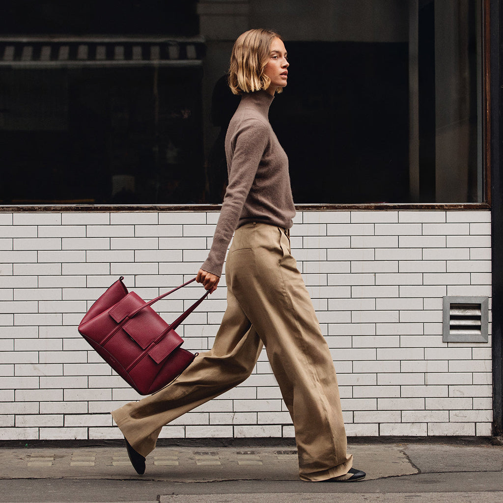 The Chancery Leather Medium Flapover Shoulder Bag in Carmine - 112251