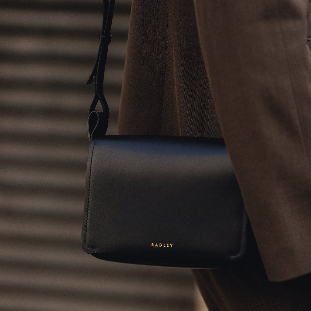 Westwell Lane Leather Small Flapover Cross Body Bag in Black - 112300