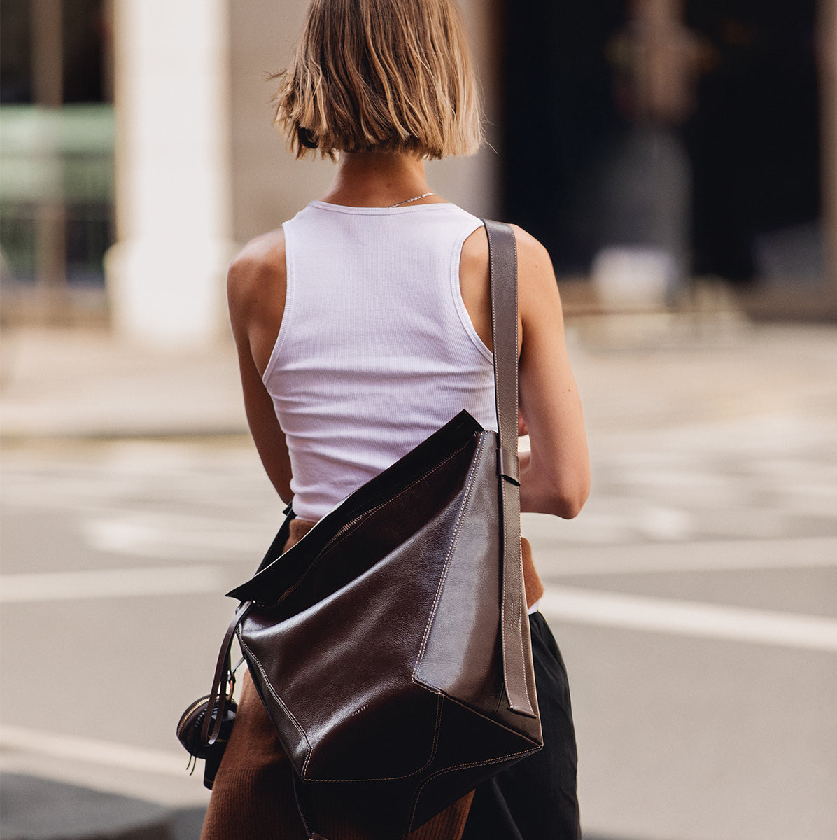 De Beauvoir Leather Large Ziptop Shoulder Bag in Dark Oak - 112261