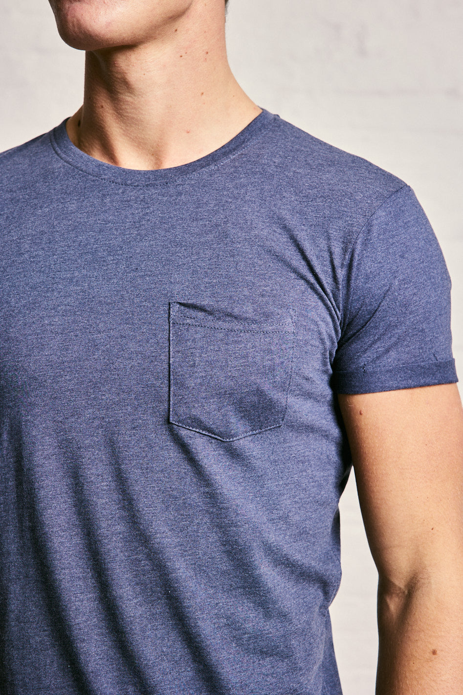 Crew Neck Pocket Roll T-Shirt