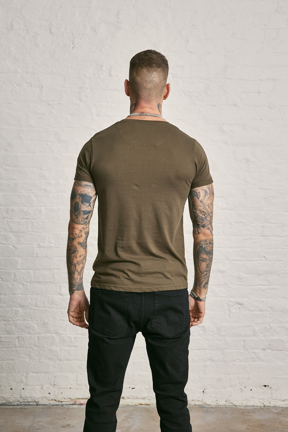 Crew Neck Pocket Roll T-Shirt