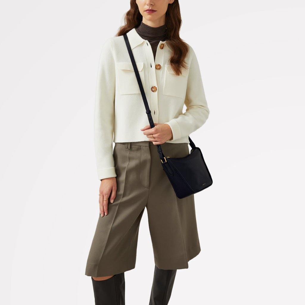 Oak Street Leather Small Ziptop Crossbody Bag in Black - H2065001