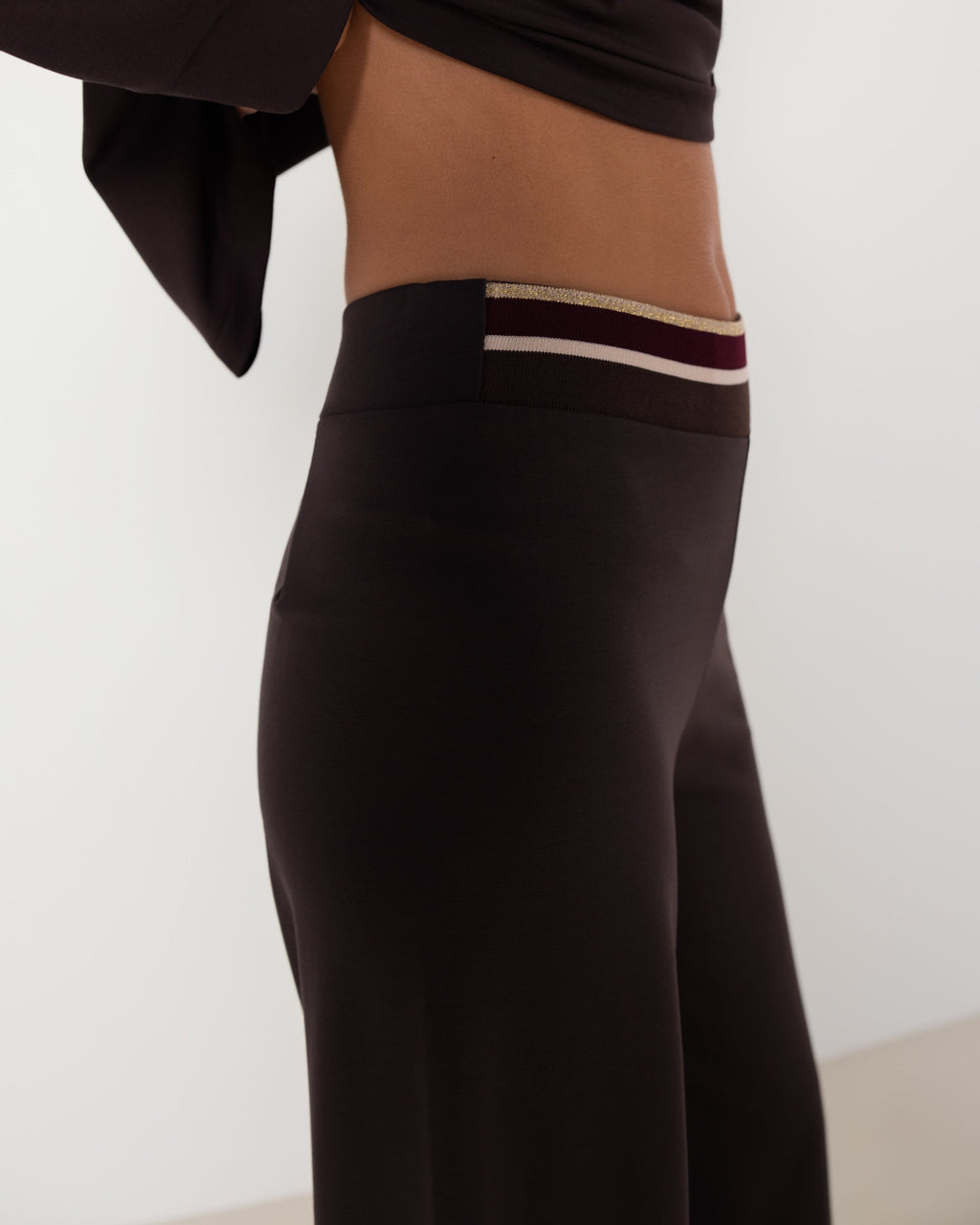 Yumi Elastic Waist Pants | Chocolate Brown