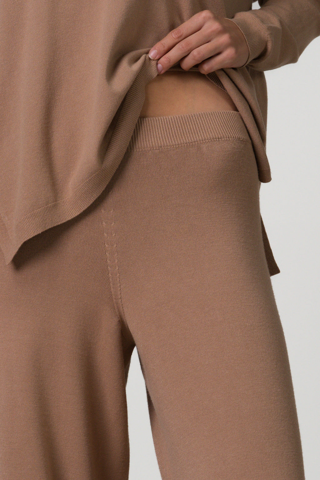 Kaia Elastic Waist Pants | Chestnut Brown | Fine Knit