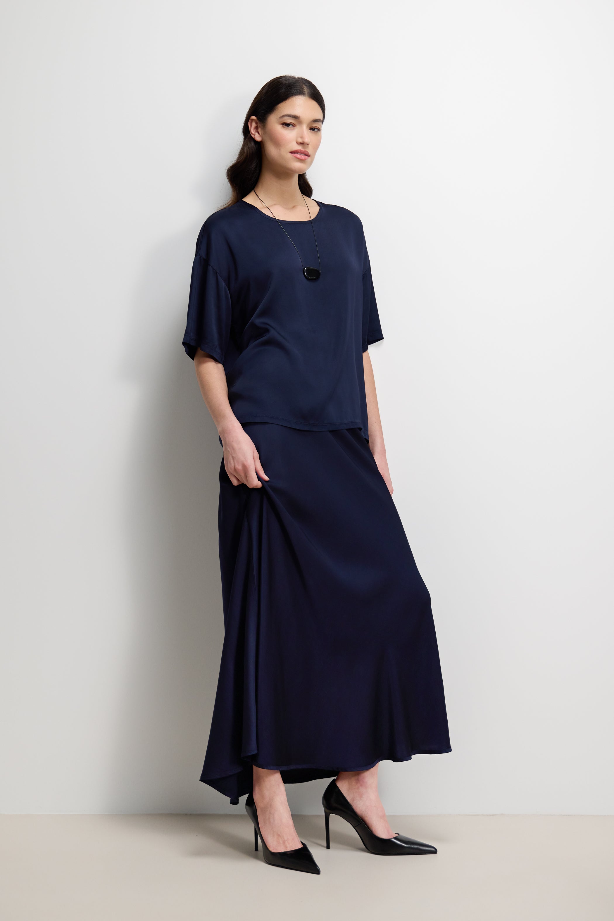 Mila Back Slit Satin Top | Navy