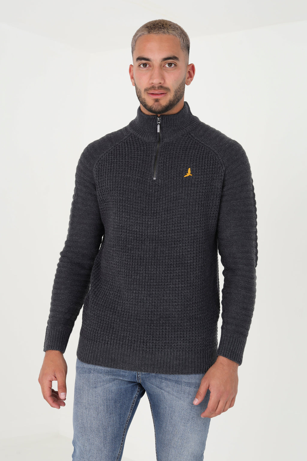 Fink Quarter Zip Sweatshirt