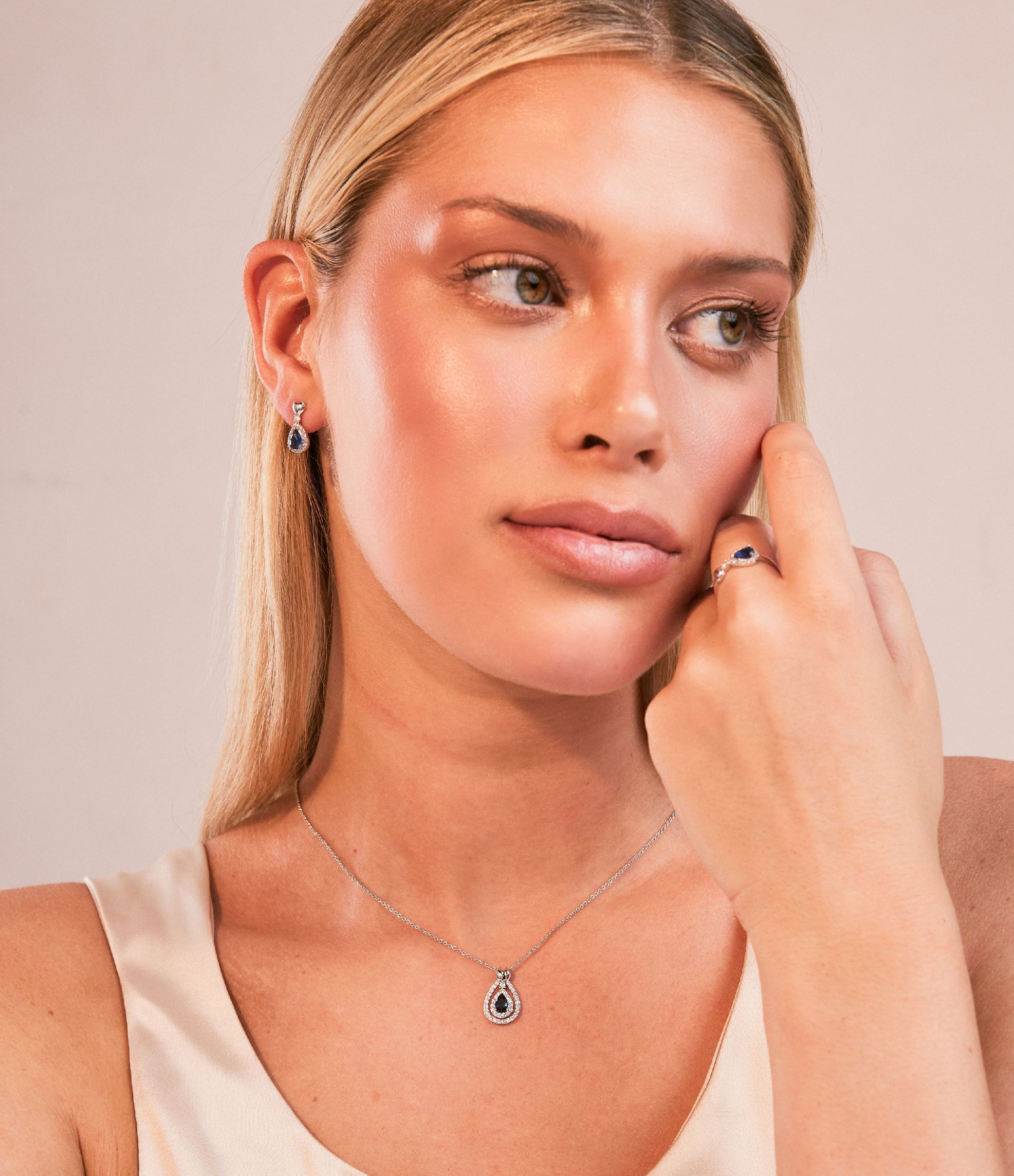 SAPPHIRE HEART PEAR-DROP PENDANT