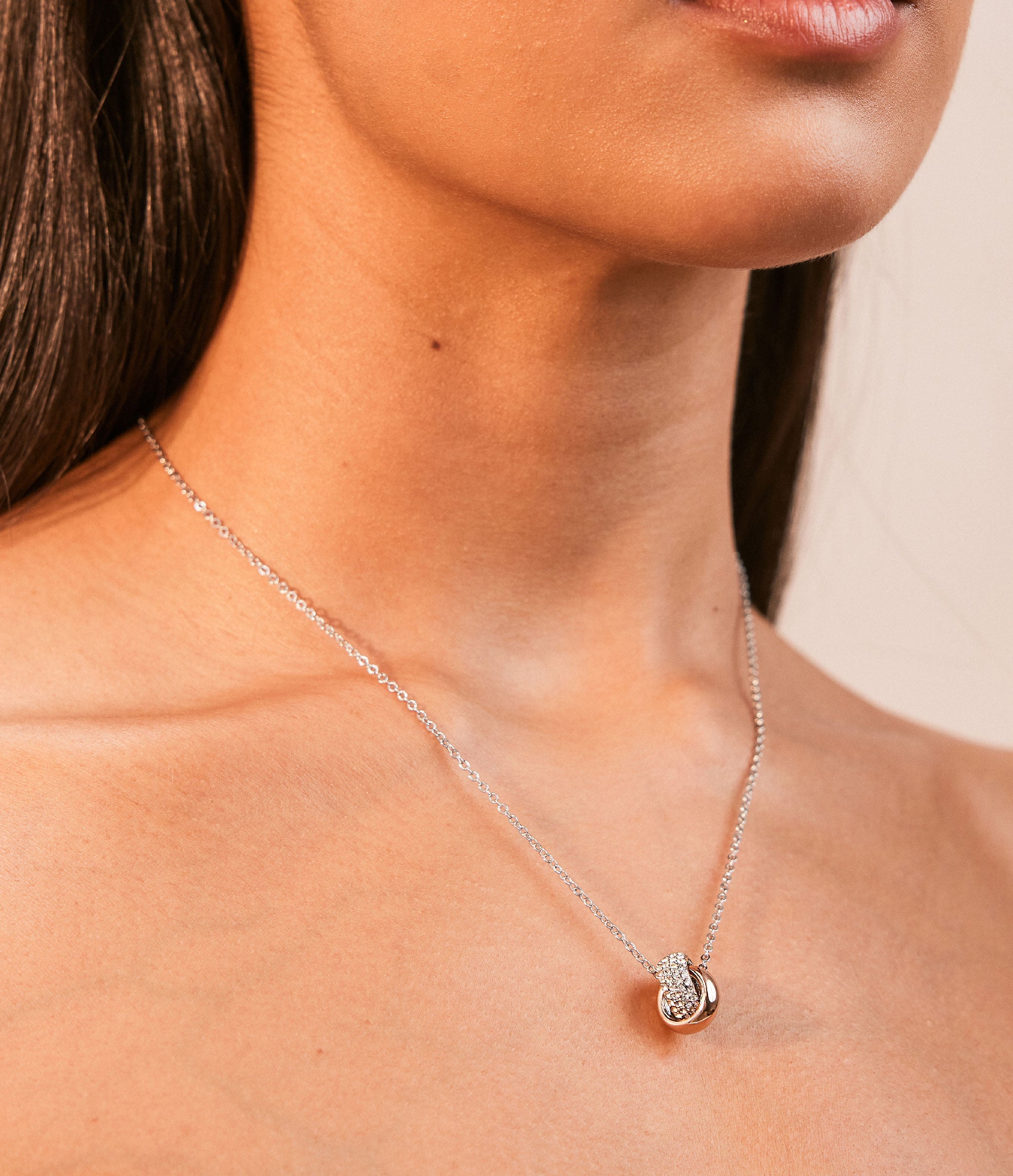 POLISHED CRYSTAL TWO-TONE PENDANT