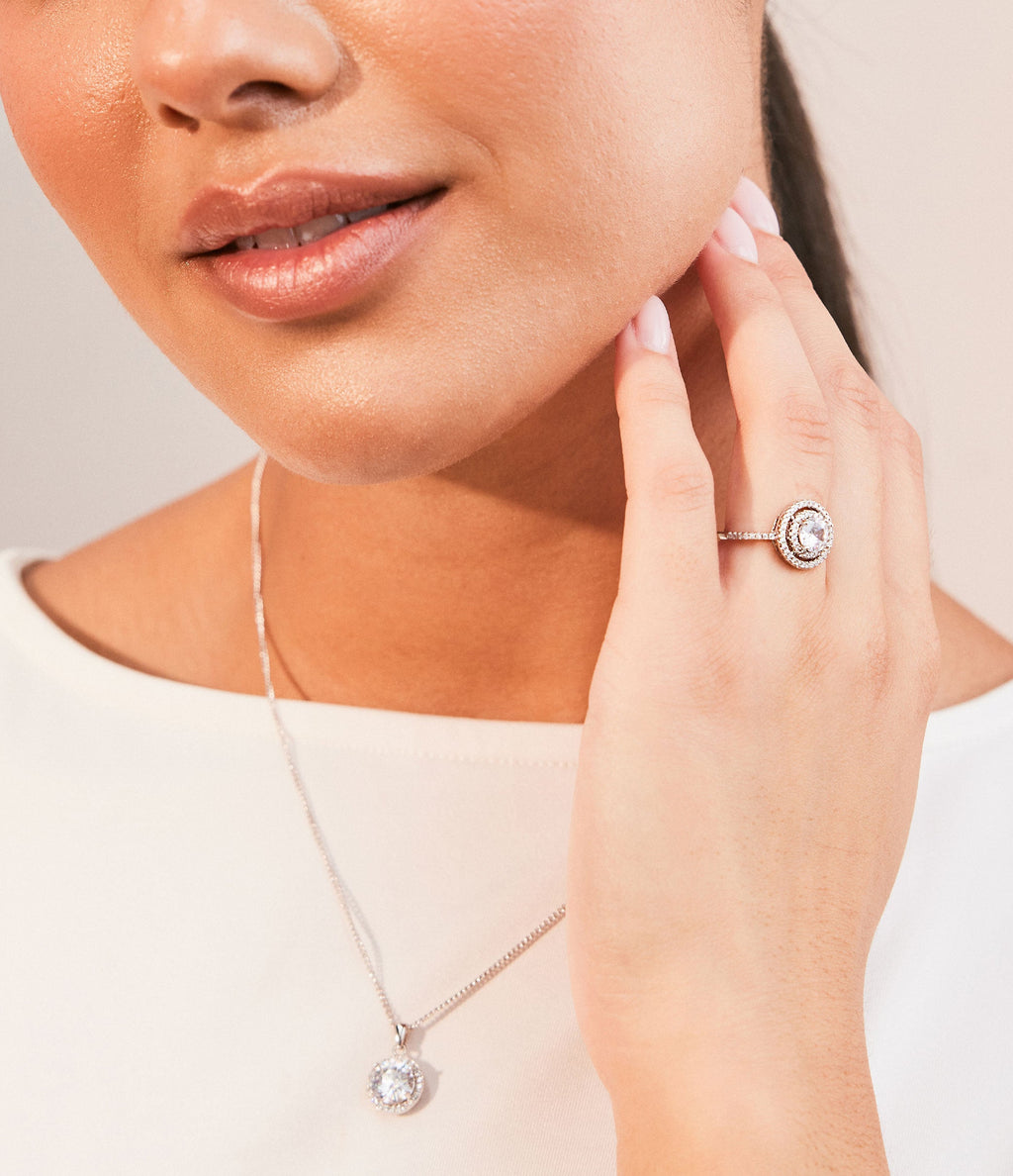 THE CARAT COLLECTION - CLEAR SOLITAIRE DOUBLE HALO RING