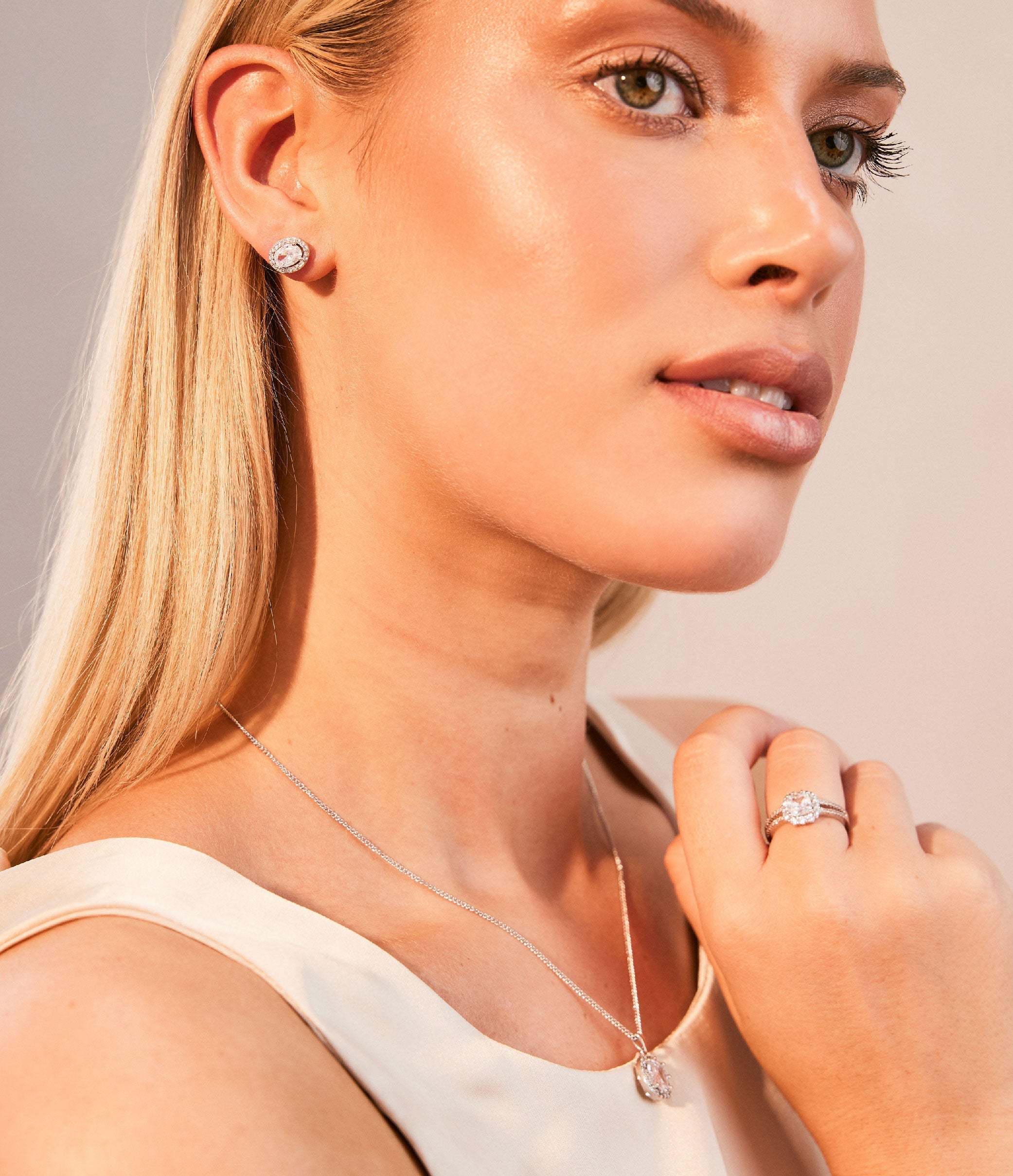 CLEAR OVAL HALO EARRINGS