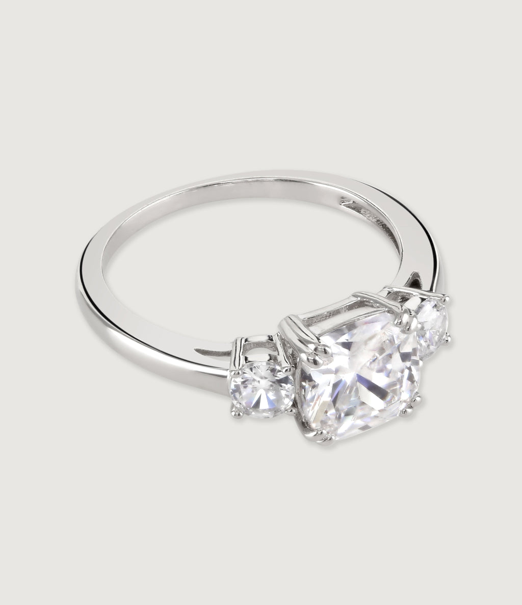 THE CARAT COLLECTION - CLEAR MEGHAN SPARKLE RING