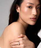 BUCKLEY LUXE - BEZEL SETTING OVAL TRILOGY DIAMOND RING