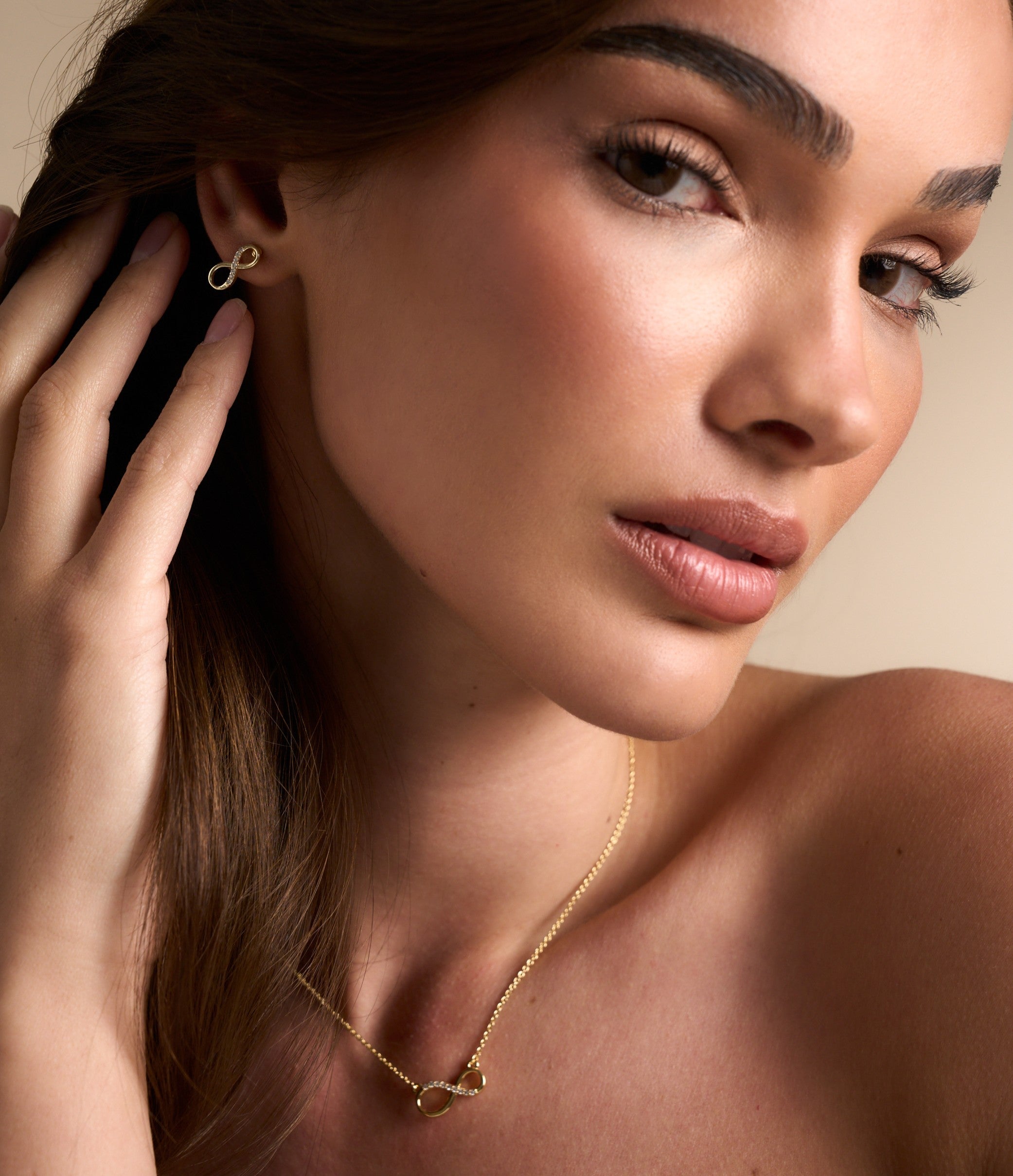 INFINITY PENDANT & EARRINGS SET