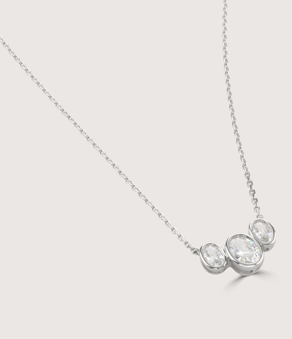 BUCKLEY LUXE - SILVER BEZEL SET OVAL TRILOGY NECKLACE