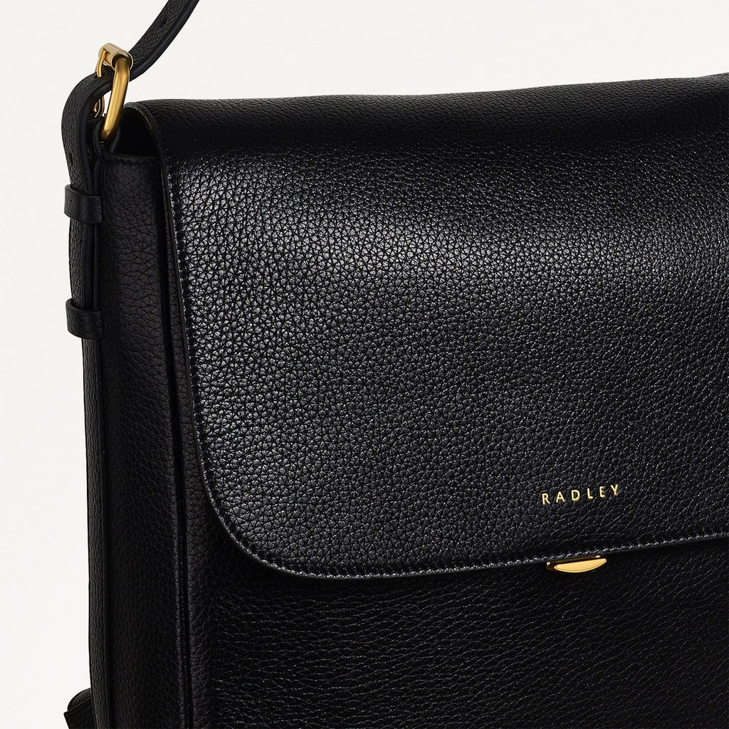 Grafton Street Medium Flapover Backpack Black - H2001001