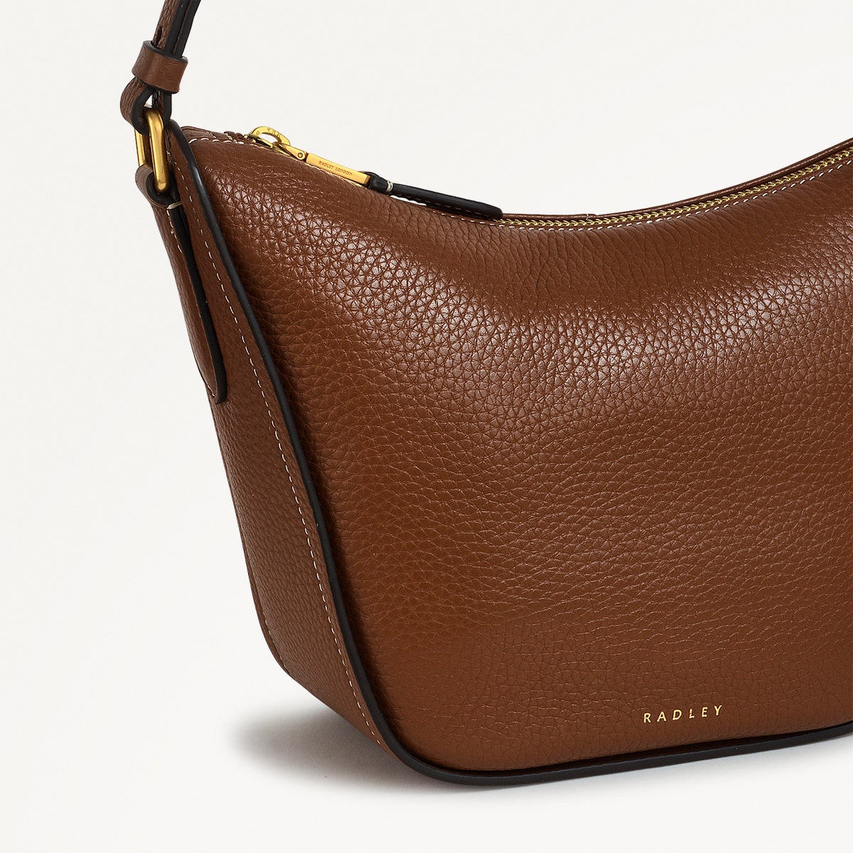 Oak Street Small Cross Body Saddle - H2011211