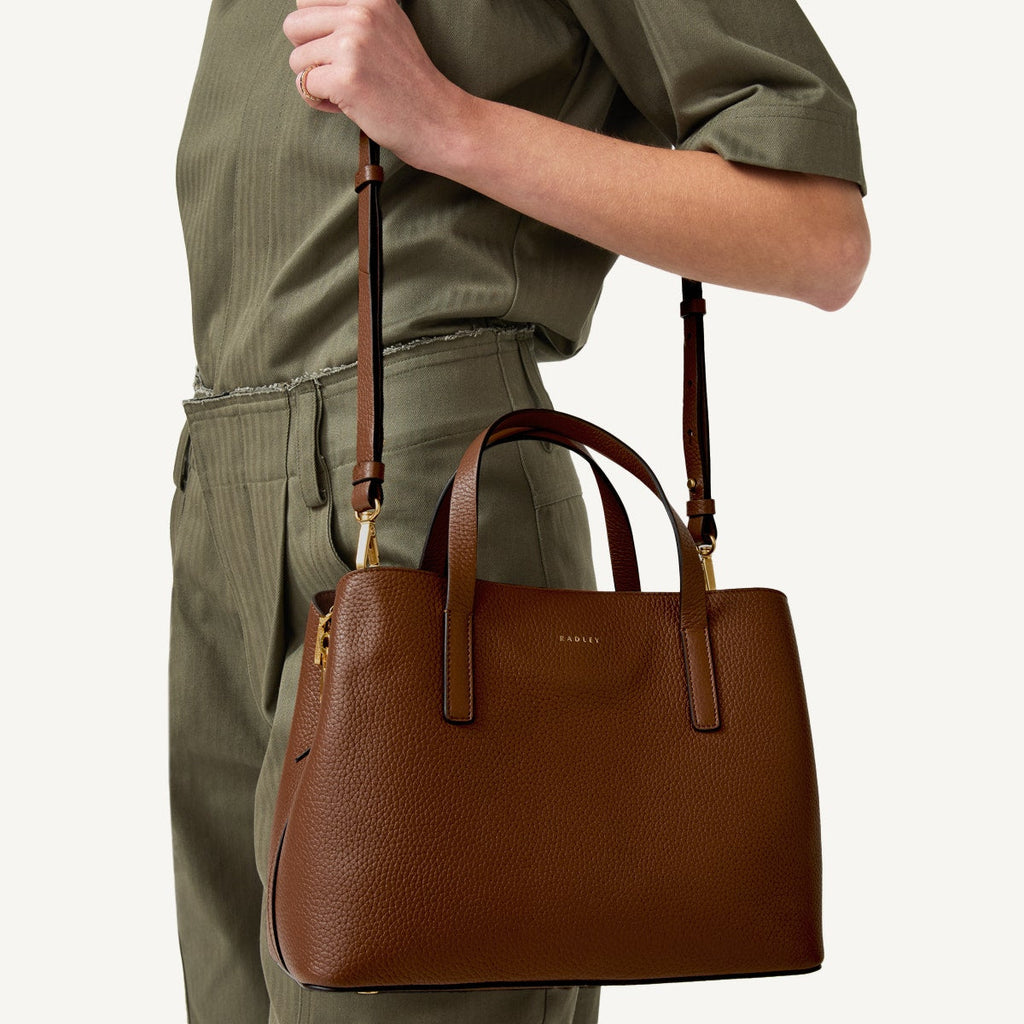 Dukes Place Medium Ziptop Grab Saddle - H2028211