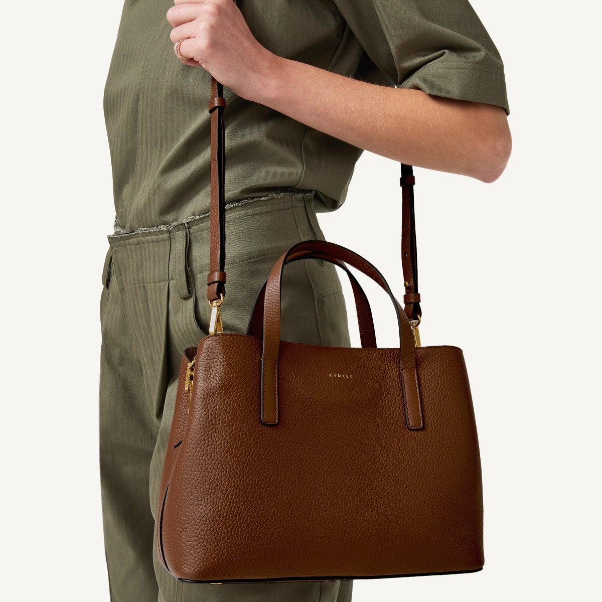 Dukes Place Medium Ziptop Grab Saddle - H2028211