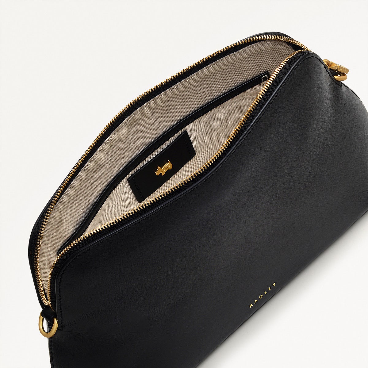 Liverpool Street Medium Ziptop Crossbody Black - H2167001